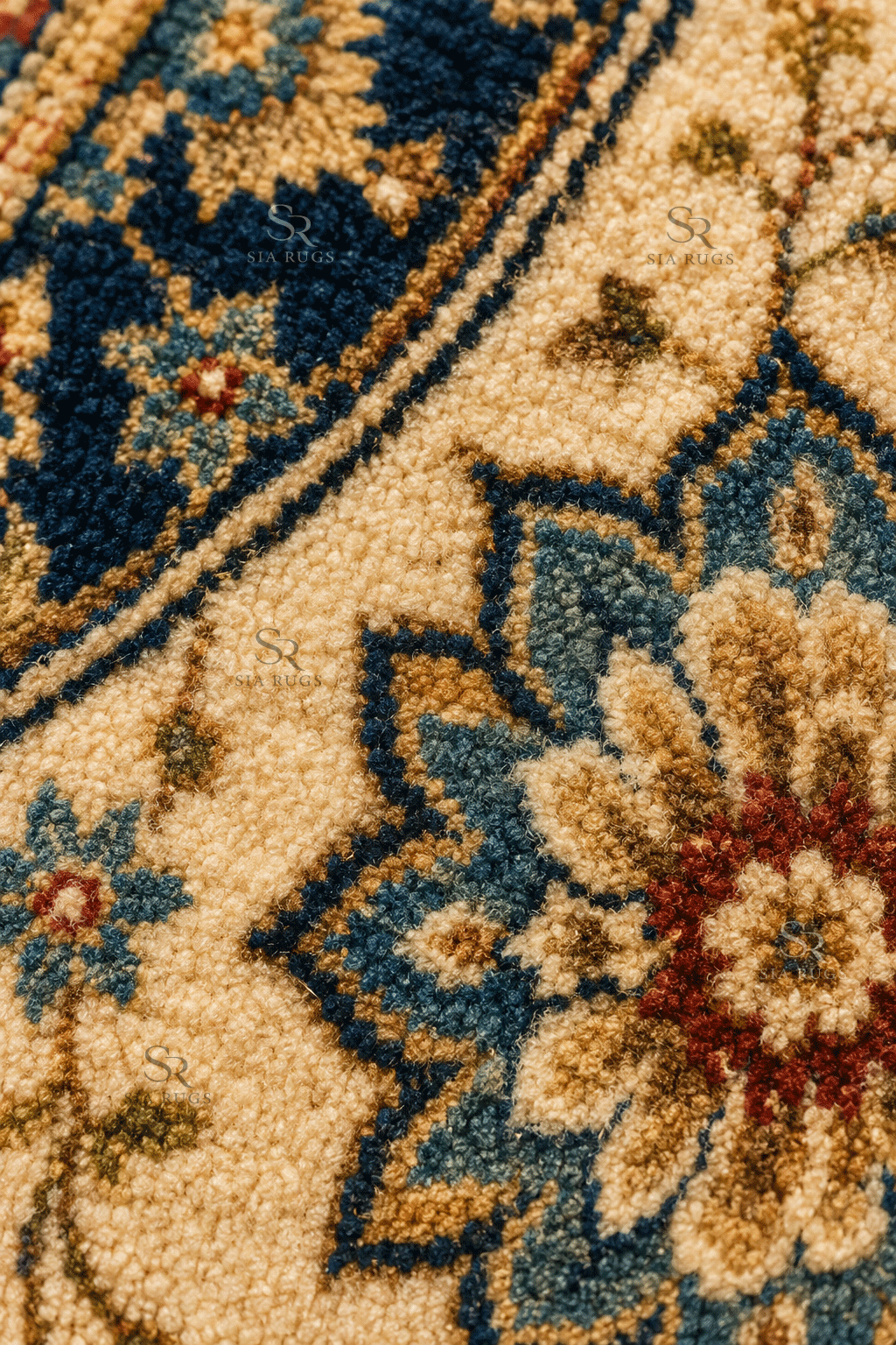 round-qum-shah-medallion-hand-knotted-carpet (2)