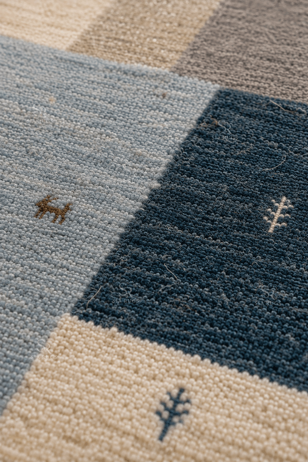 arctic-mist-blocks-hand-knotted-carpet (3)