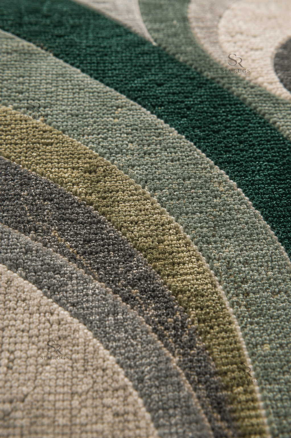 emerald-flow-premium-hand-knotted-wool-silk-carpet (4)