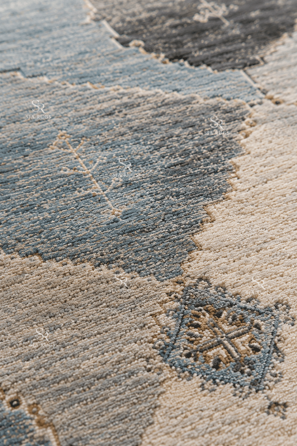 glacier-ridge-hand-knotted-carpet (4)