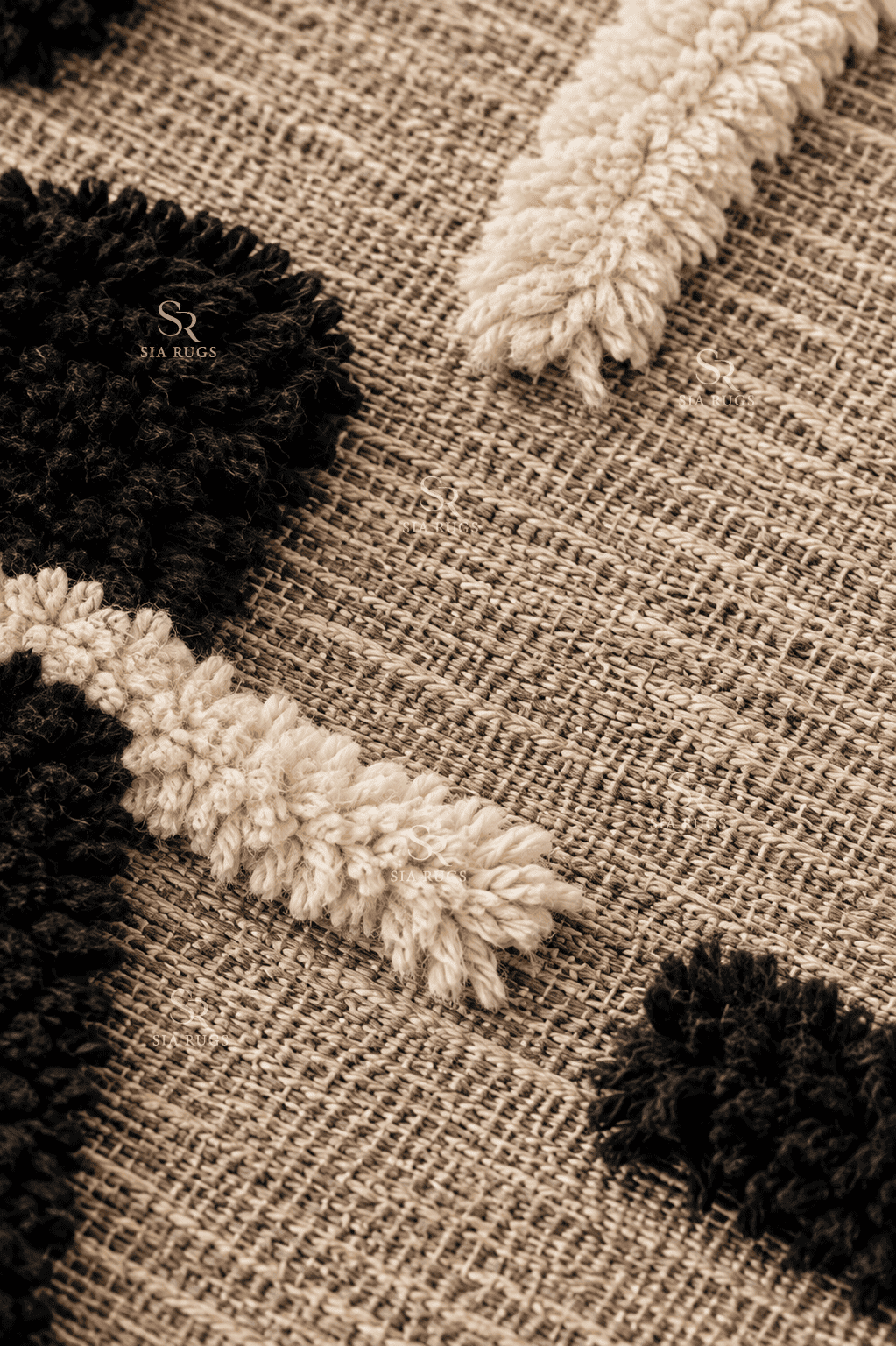 bauhaus-balance-black-ivory-abstract-sculptural-shag-carpet (4)